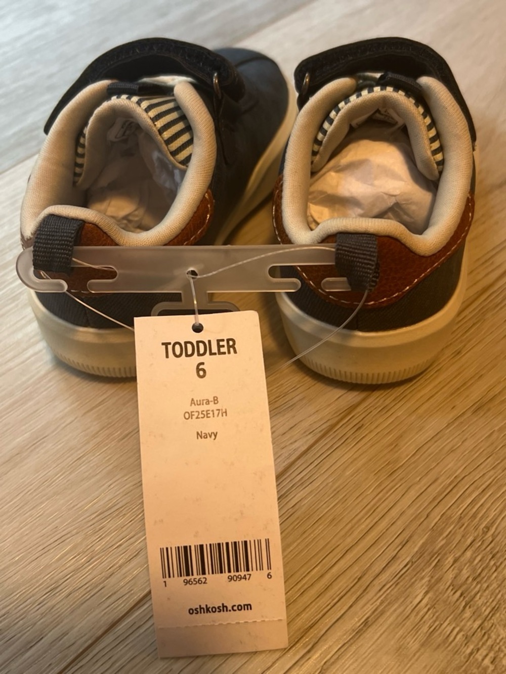 OshKosh B'gosh Toddler Navy Casual Sneakers - Size 6